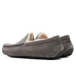 Ugg Ascot Slipper - Grey 8 Ugg Ascot Slipper - Grey -Ugg UGG Ascot Slipper Grey 1101110 GREY 11 16 2021 01 3