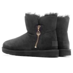 Ugg Women's Bailey Zip Mini Boot - Black 8 Ugg Women's Bailey Zip Mini Boot - Black -Ugg UGG Women s Bailey Zip Mini Boot Black 1112481 BLK 12 03 22 Feature JM 5